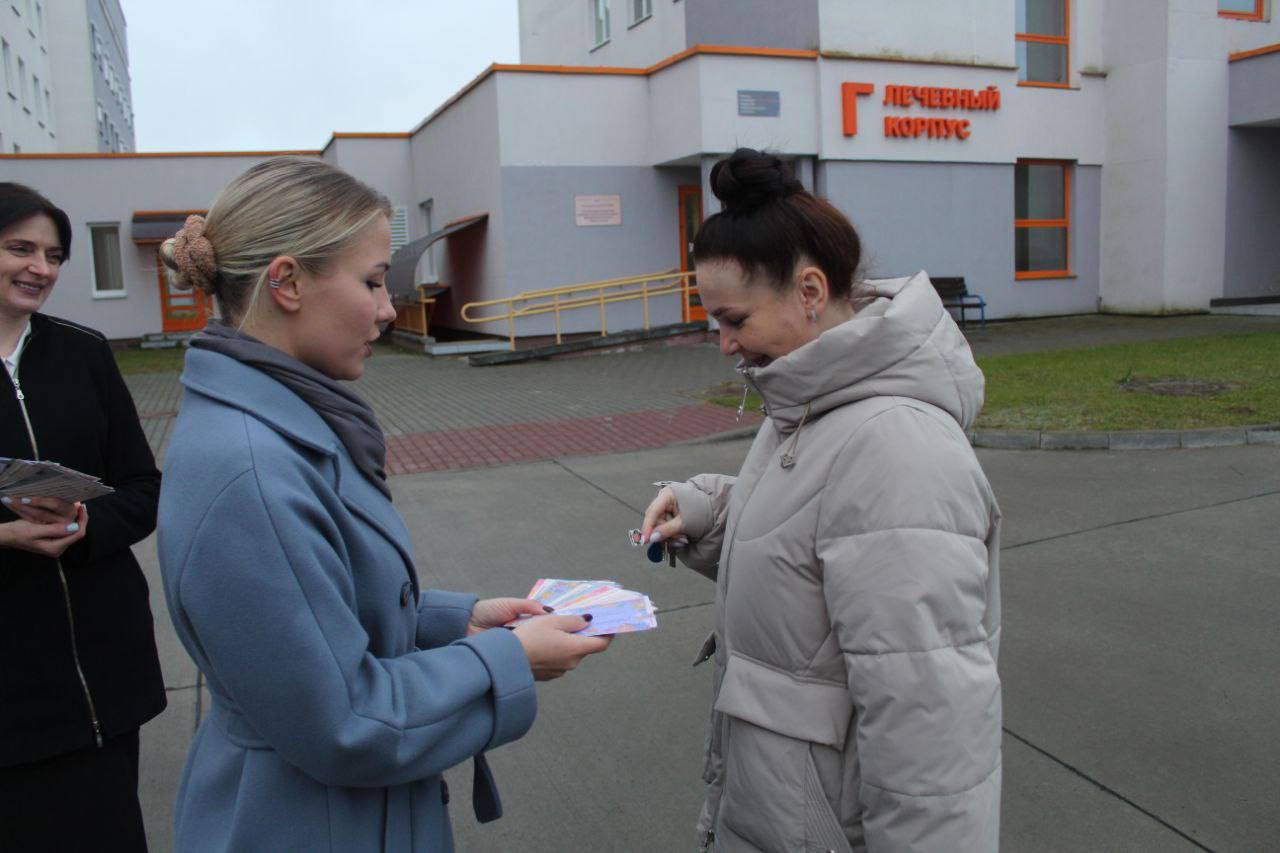 photo 5445144364205603464 y